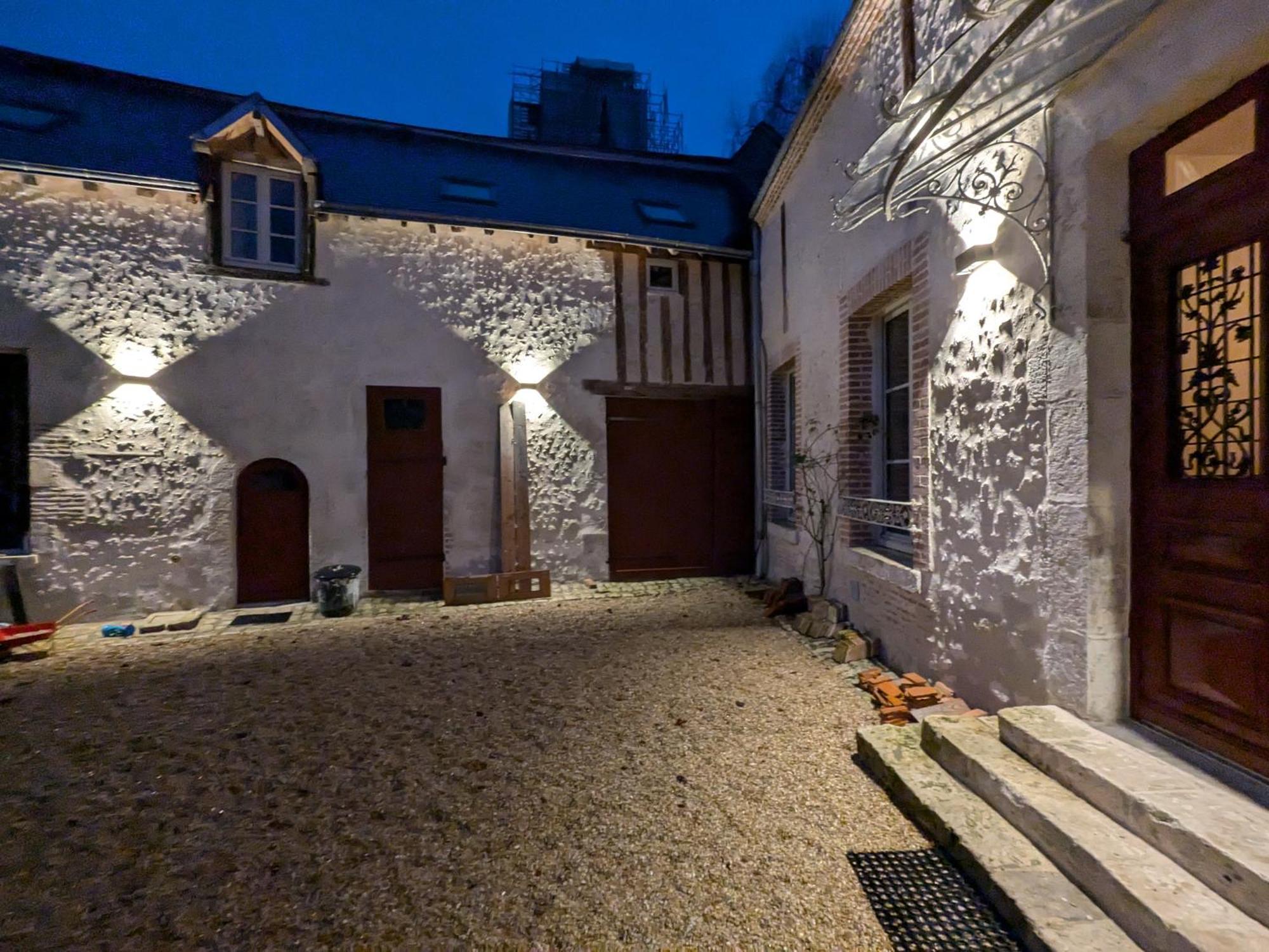 La Sourciere Beaugency Hotel Exterior photo